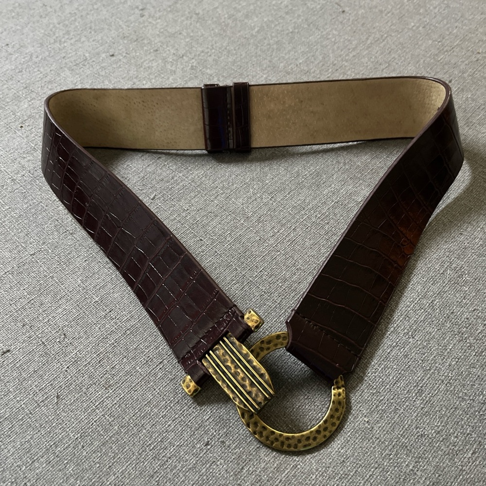 Vintage faux leather hipster belt with gold buckle
